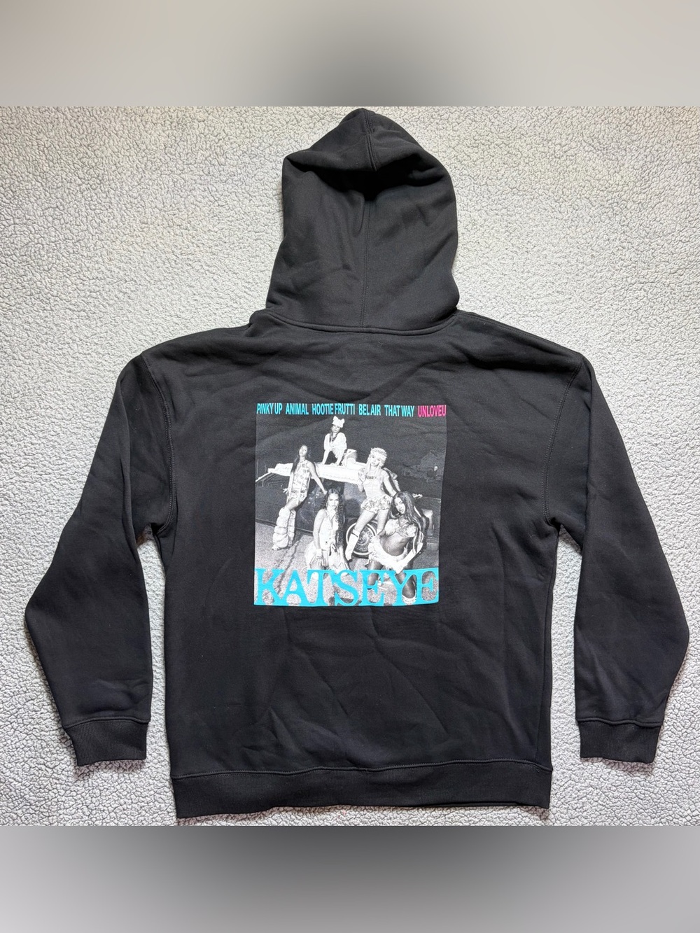 KATSEYE x Target Exclusive Wild Hoodie Pullover Sweatshirt Black Unisex Adult L